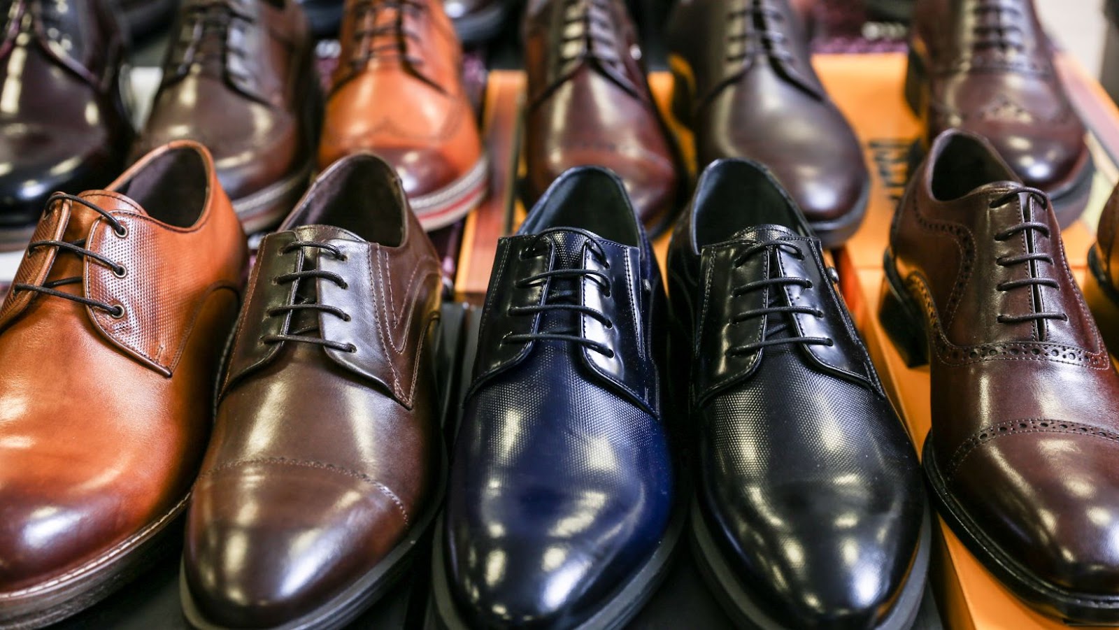 Tips on How to Pick The Most Fashionable Men's Shoes for Different ...