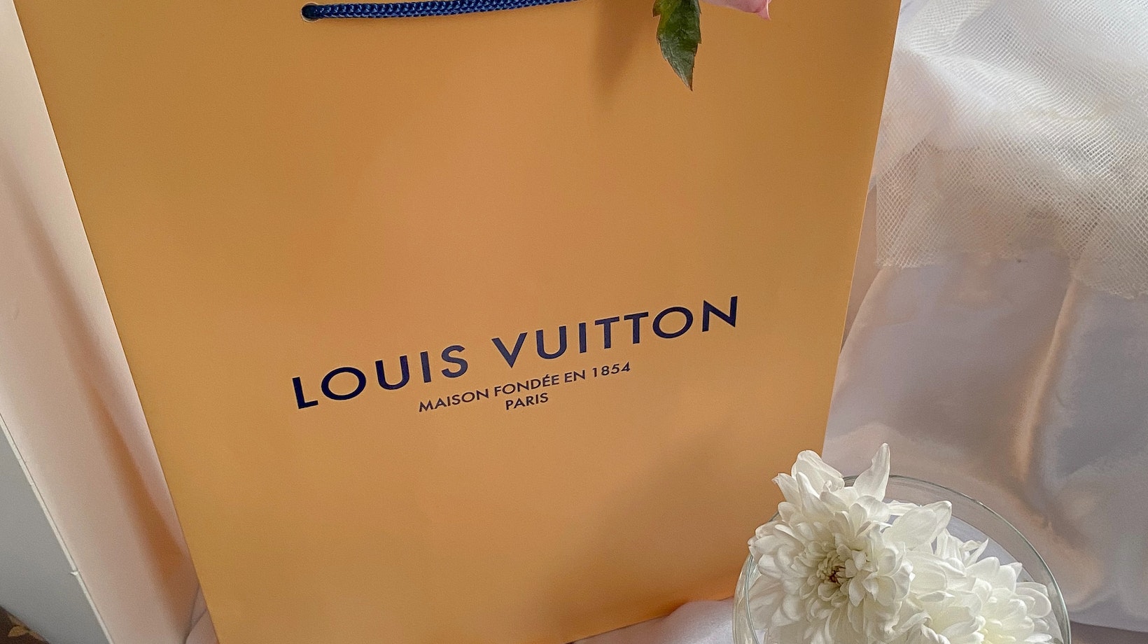Do Louis Vuitton Gift Cards Expire? Unveiling the Expiration Policy -  Better This World
